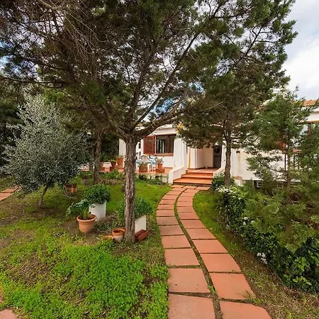 Villa Affittasardegna-villa La Fata Punta de su Torrione