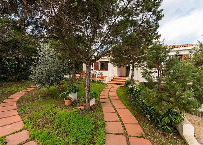 Villa Affittasardegna-villa La Fata Punta de su Torrione